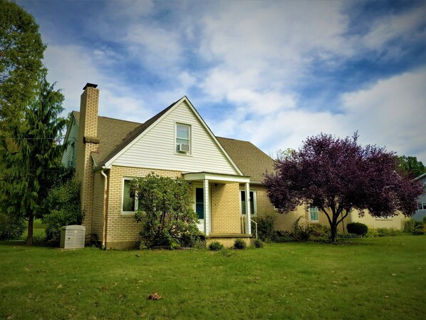 Exterior - Brick House near PA Wilds (Oil City)