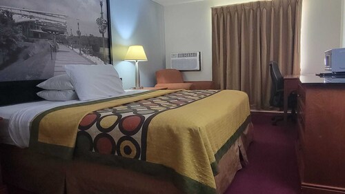 ALGONA INN