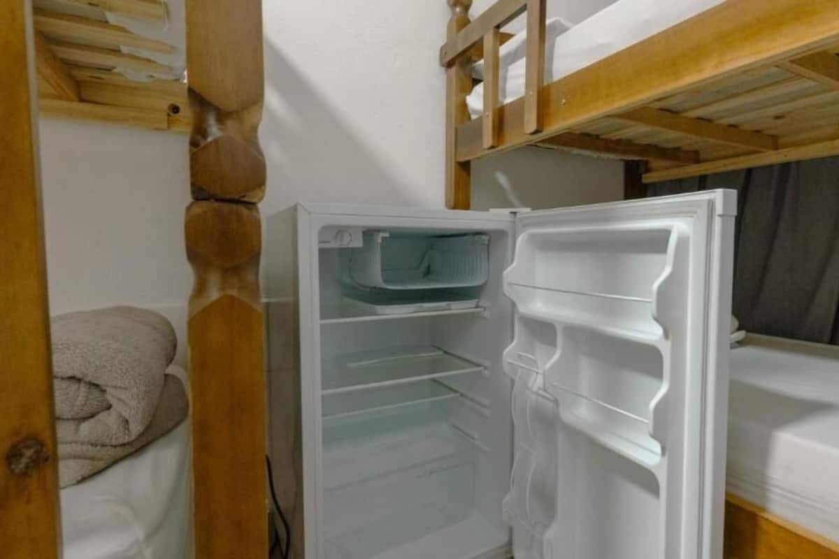 Family Room, Private Bathroom | Desk, laptop workspace, free WiFi