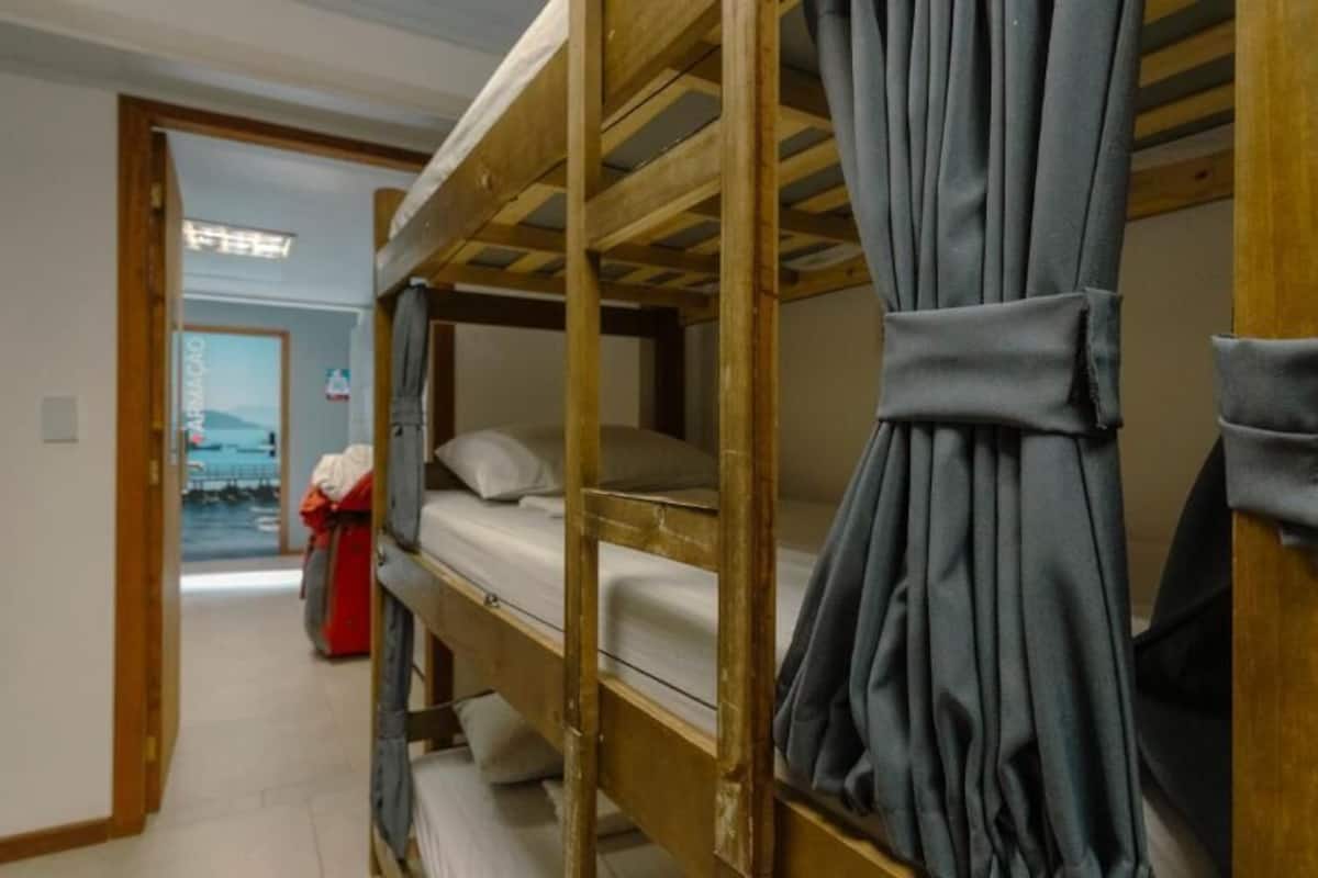 Shared Dormitory, Mixed Dorm | Desk, laptop workspace, free WiFi