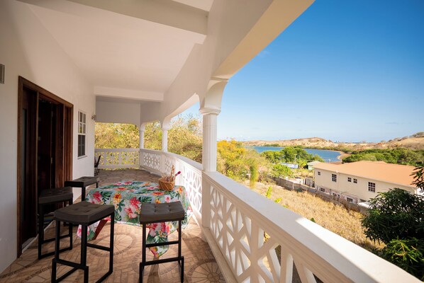 Property grounds - Sunshine Villa Private St. Lucian Retreat (Vieux-Fort)