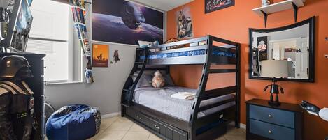 4 Schlafzimmer, Bügeleisen/Bügelbrett, WLAN, Bettwäsche