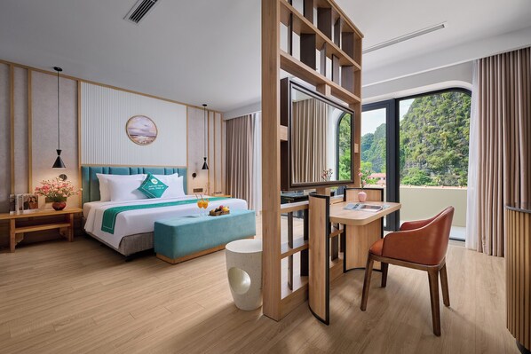 Presidential Suite Room | Premium bedding, minibar, blackout drapes, soundproofing - Heritage Charm Hotel Trang An (Hoa Lư)