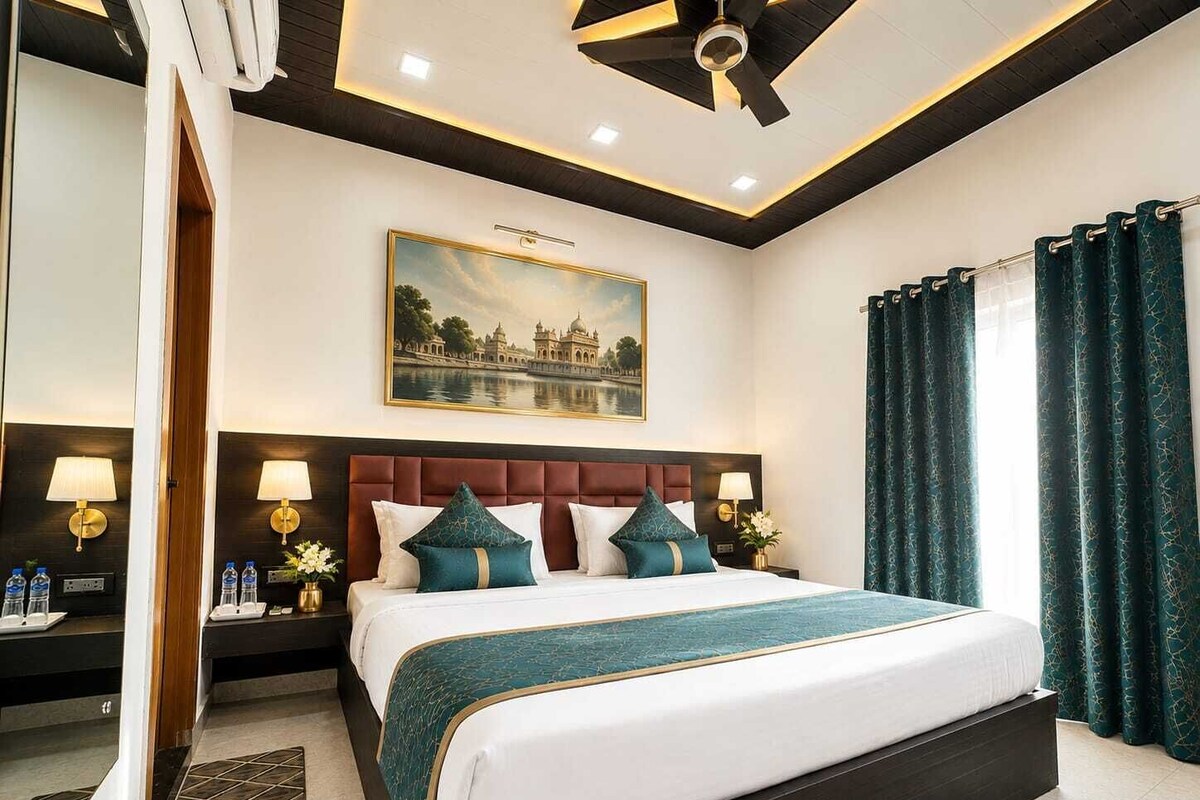Deluxe Double Room | Free WiFi