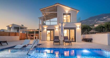 GRAND VILLA, Villa With Private Pool