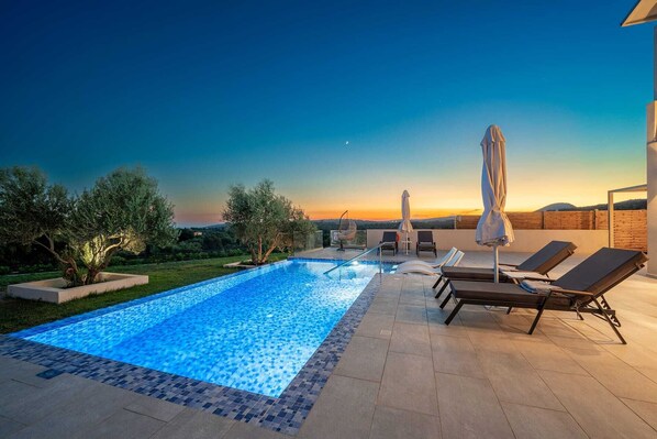 Pool - Grand Villa with Private Pool (Kefalonia)