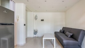 Living area - PoliMi Loft with parking - La Vista Apartments (Milano)