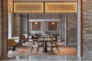 Dining - Vivanta Arunachal Pradesh Tawang (Tawang)