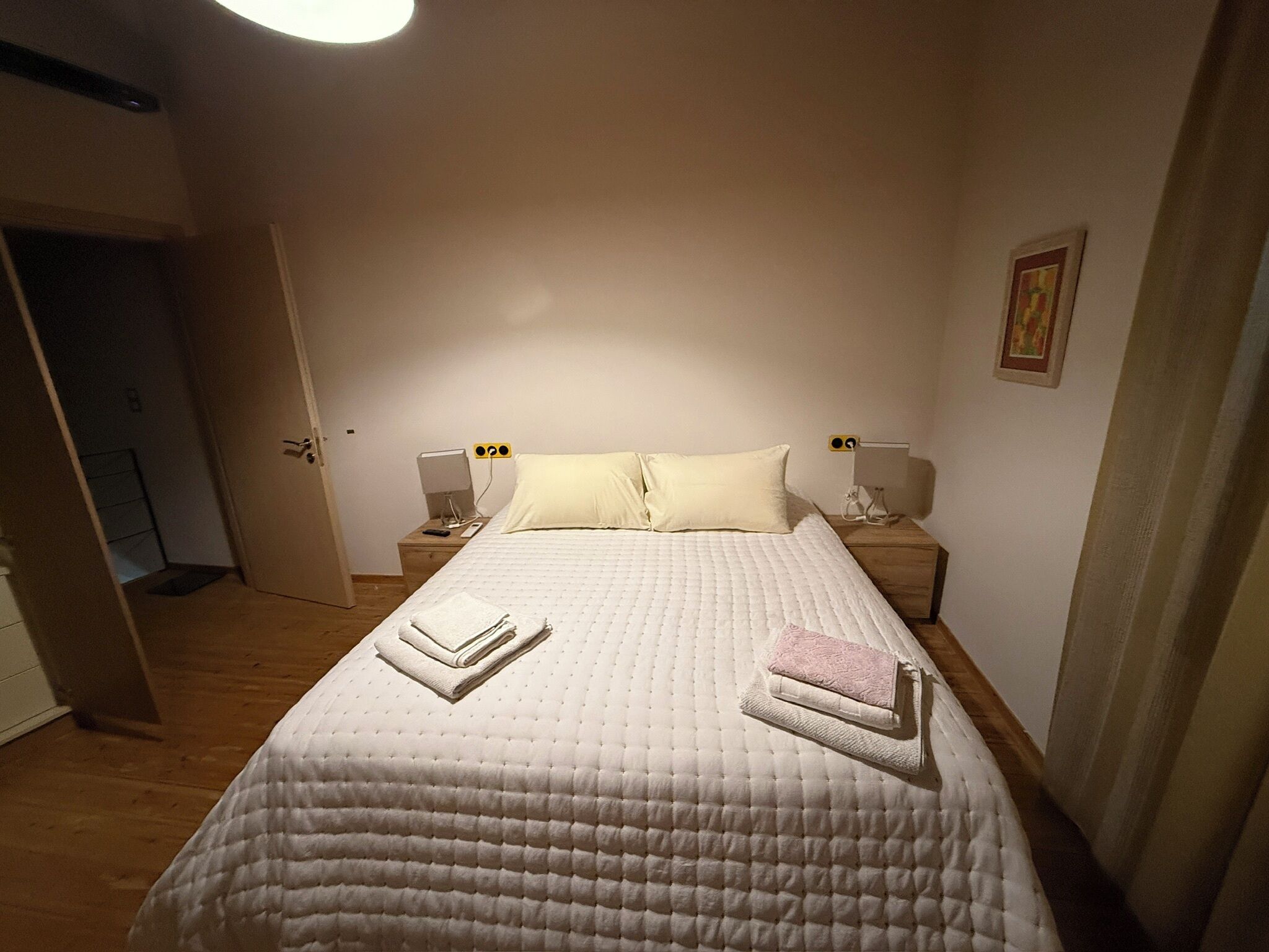 3 bedrooms, iron/ironing board, free WiFi, bed sheets