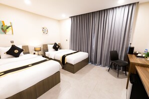 Standard Twin Room, Balcony, River View | Desk, free WiFi - Walk Street Hotel & Apartment (Phnom Penh City.)