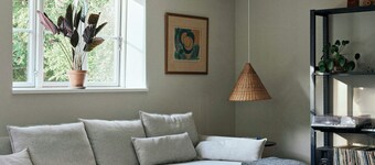 Peaceful forest idyll in timber house for families
