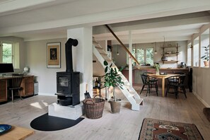 Interior - Peaceful forest idyll in timber house for families (Jyderup)