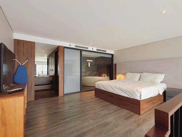 Room - West Lake view Loft Duplex/ Studio 5 minutes to Lotte World (Hà Nội)