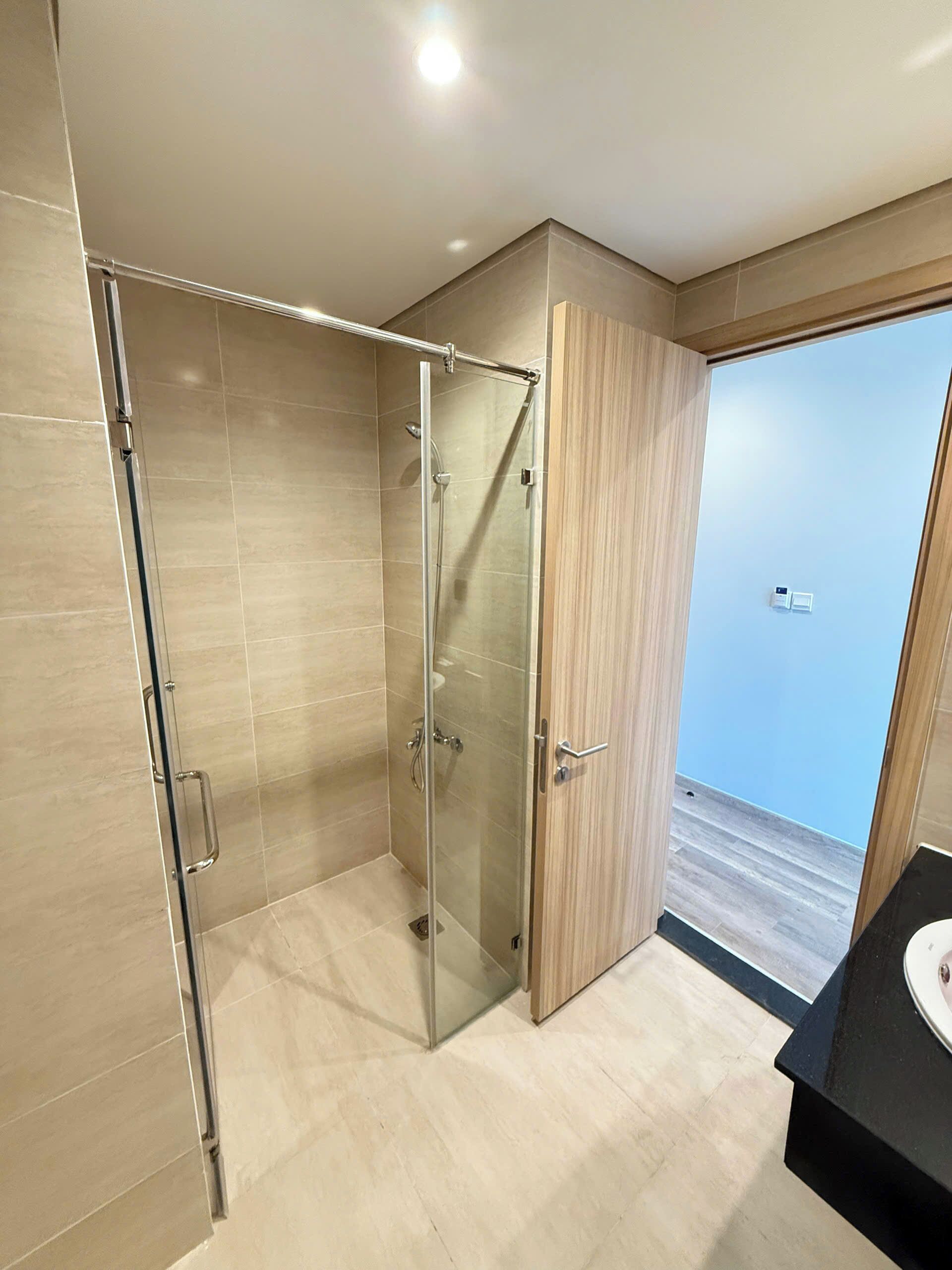 Superior Double Room, City View | Bathroom