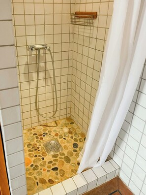 Bathroom - Lakeside cabin with sauna in Stockholm archipelago (Värmdö)