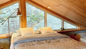 2 bedrooms, desk, free WiFi - Cabin with 3 bedrooms near beach in Svalerødkilen (Sponvika)