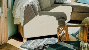 TV, fireplace - Cabin with 3 bedrooms near beach in Svalerødkilen (Sponvika)