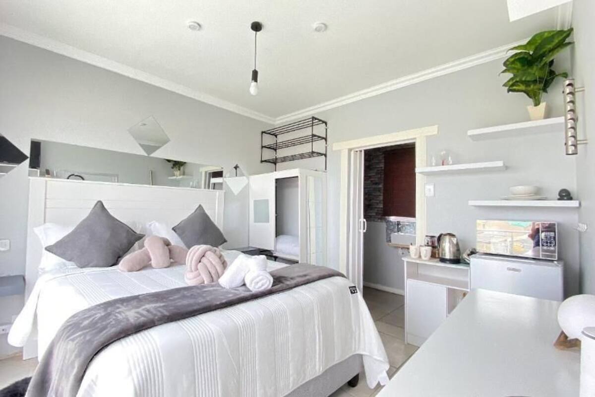 Zimmer, 1 Schlafzimmer, Balkon