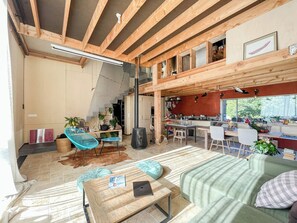 Fernseher, Kamin