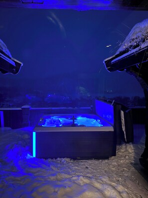 室外 SPA 浴缸