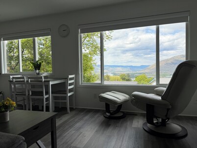 Home Near TRU AND Hospital with Scenic City Views