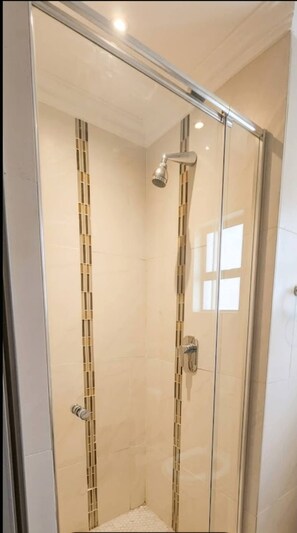 Bathroom - Stylish Maintained Two-bedroom (Johannesburg)