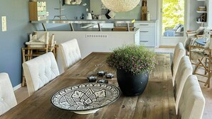 Dining - Cabin with views over Straumsundet (Øydegard)