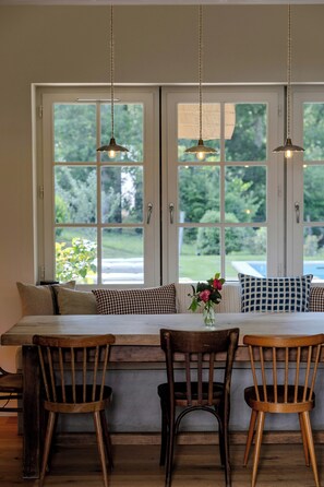 Dining - Contemporary house in the heart of Basque Country (Arcangues)