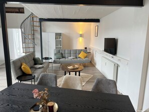 Living area - Stylish apartment in Baesweiler - near Aachen & Euregio from 129€ for 3 people (Baesweiler)