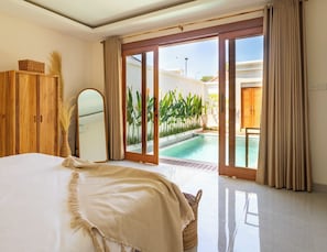 Biệt thự Deluxe, 2 phòng ngủ, hồ bơi riêng | Bộ trải giường bằng vải cotton Ai Cập, bộ đồ giường cao cấp 