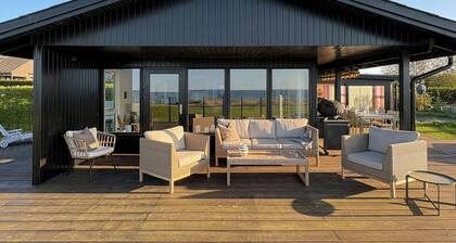 Summer house with sea view on Fyn