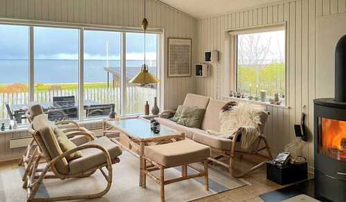 Summer house with panoramic views of the Limfjord