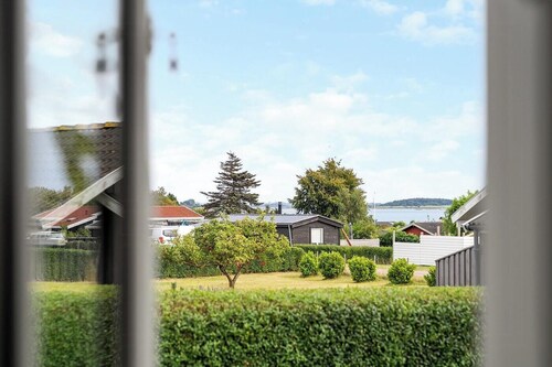 House with ferry views by Isefjorden