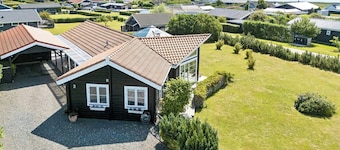 Hus med færgeudsigt ved Isefjorden