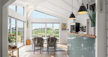 House with ferry views by Isefjorden