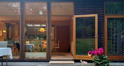 Architect-designed wooden house in Tisvilde Lunde