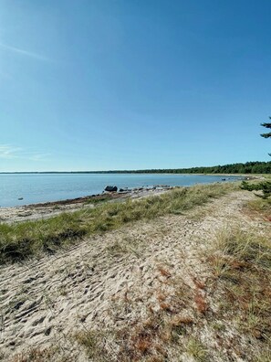 Beach - Military residence by the sea in northern Gotland (Fårösund)