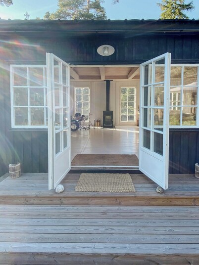 Military residence by the sea in northern Gotland