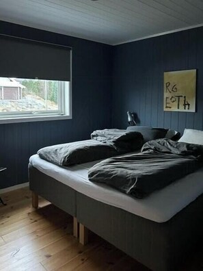 Room - Charming cabin with archipelago views in Sogn (Ånneland)