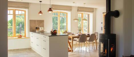Oven, dishwasher, coffee/tea maker