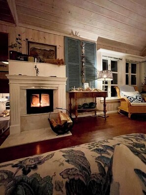 Interior - Beautiful cabin at Nes with fjord and beach (Tvedestrand)