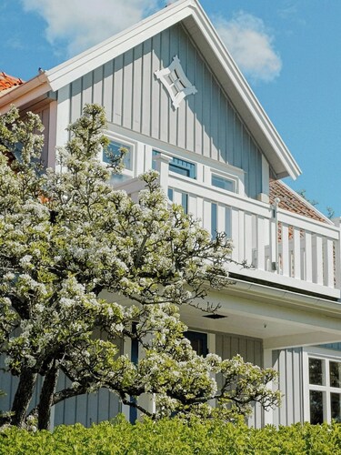 Historic design loft in Stora Frö