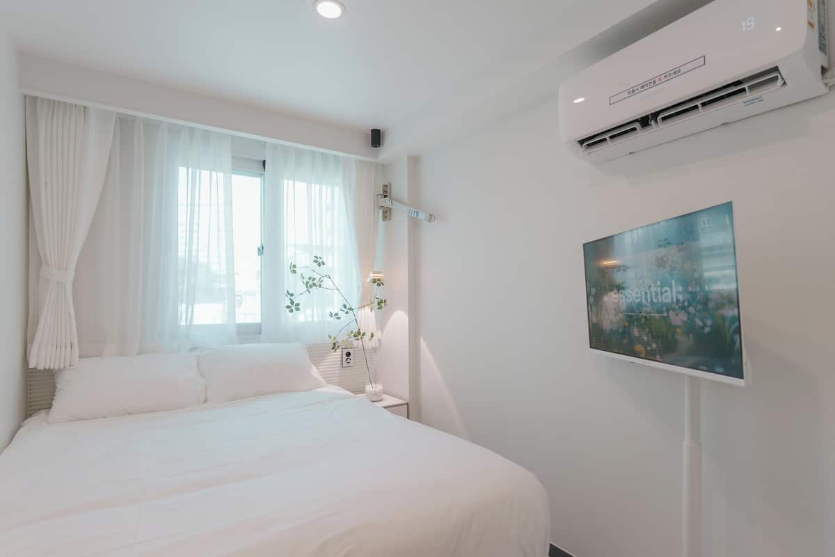 Kamar Double Deluks | Wi-Fi gratis dan seprai linen