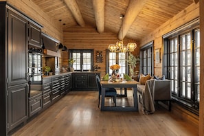 Dining - Modern log cabin with hot tub and sauna (Veggli)