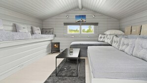 4 bedrooms, free WiFi - Peaceful cabin with view and jacuzzi at Blefjell (Kongsberg)