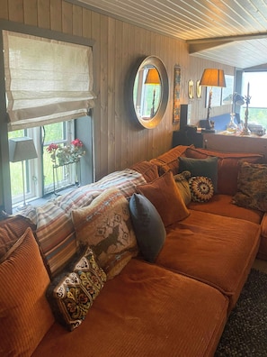 TV - Renovated cabin with views in Trysil (Ljørdalen)