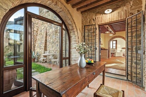 House with lakeview between Tuscany and Umbria