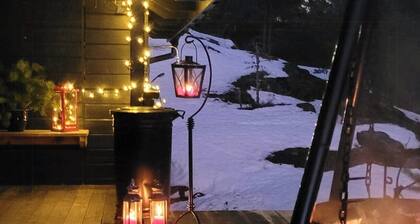 Cabin with wildlife and hiking trails