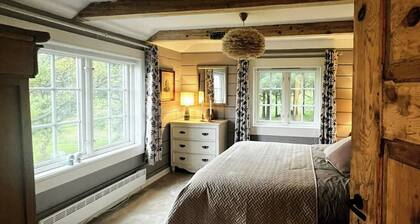 Restored farmhouse by the sea in Kvalheim