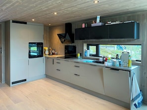 Oven, dishwasher, coffee/tea maker